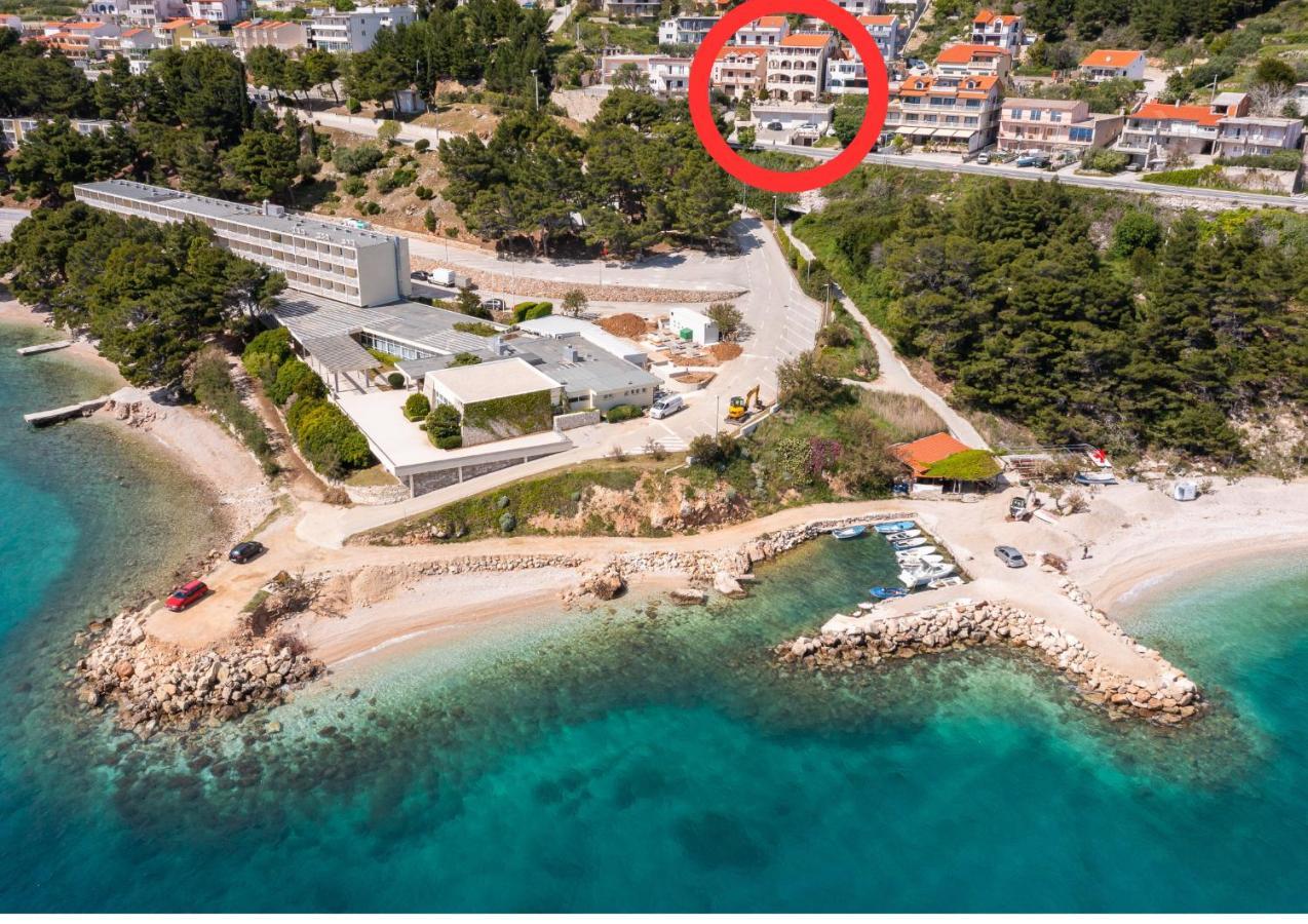 Beachfront Xxl - 2 Apartments Together - Lokva Rogoznica Exterior photo